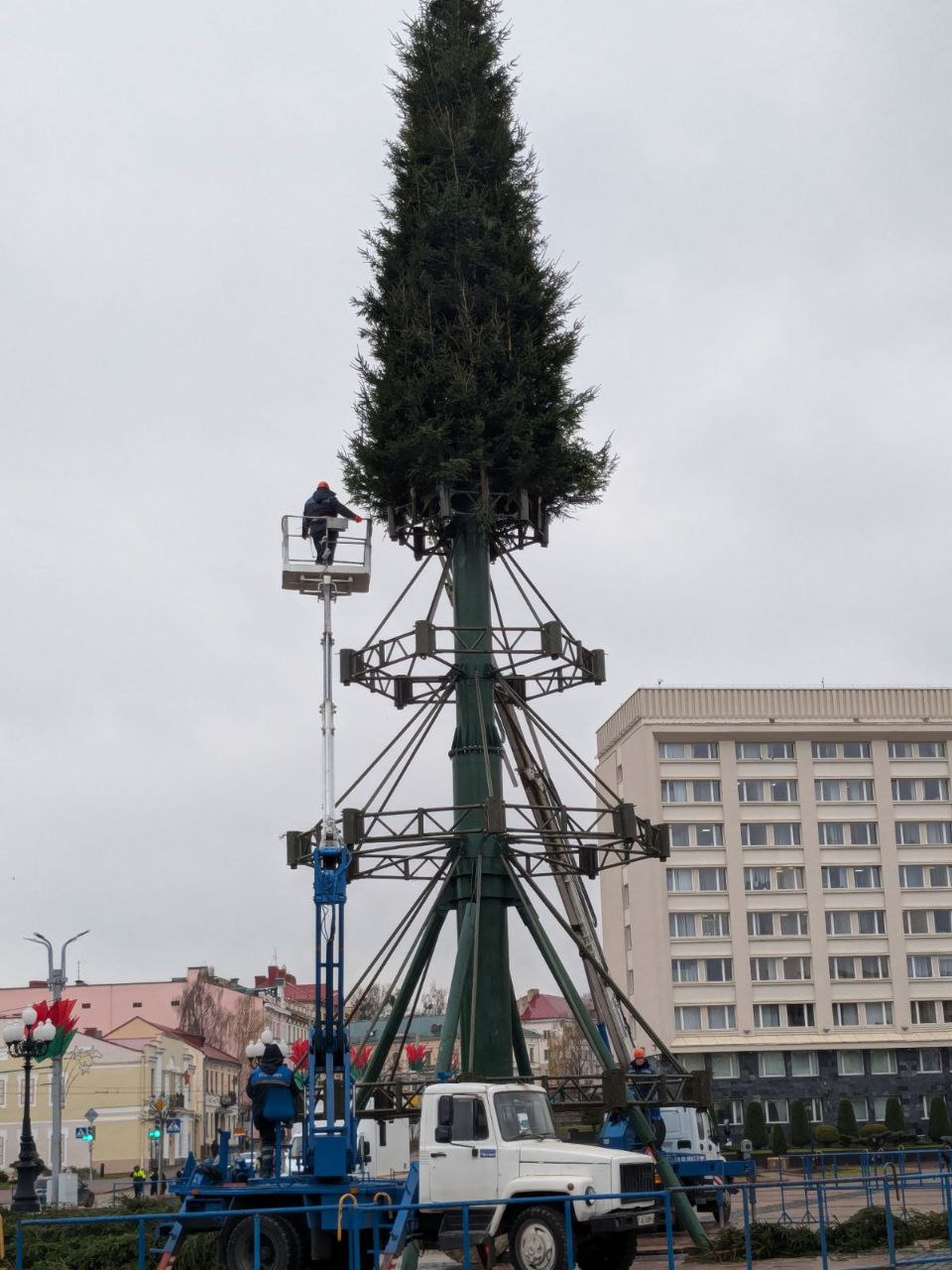Праздник к нам приходит!